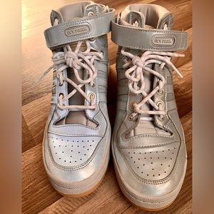 Adidas x Ivy Park Silver Metallic “Icy Park” Mid Top Forum Sz 11
